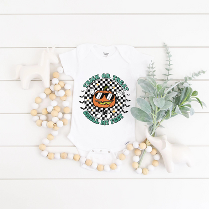 Trick or Treat Smell My Feet Retro Pumpkin Kids Top